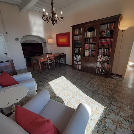Tatil Evi Cozy 2-bedroom *