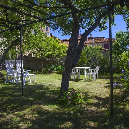 Cozy 2-bedroom Tatil Evi Montecastelli Pisano